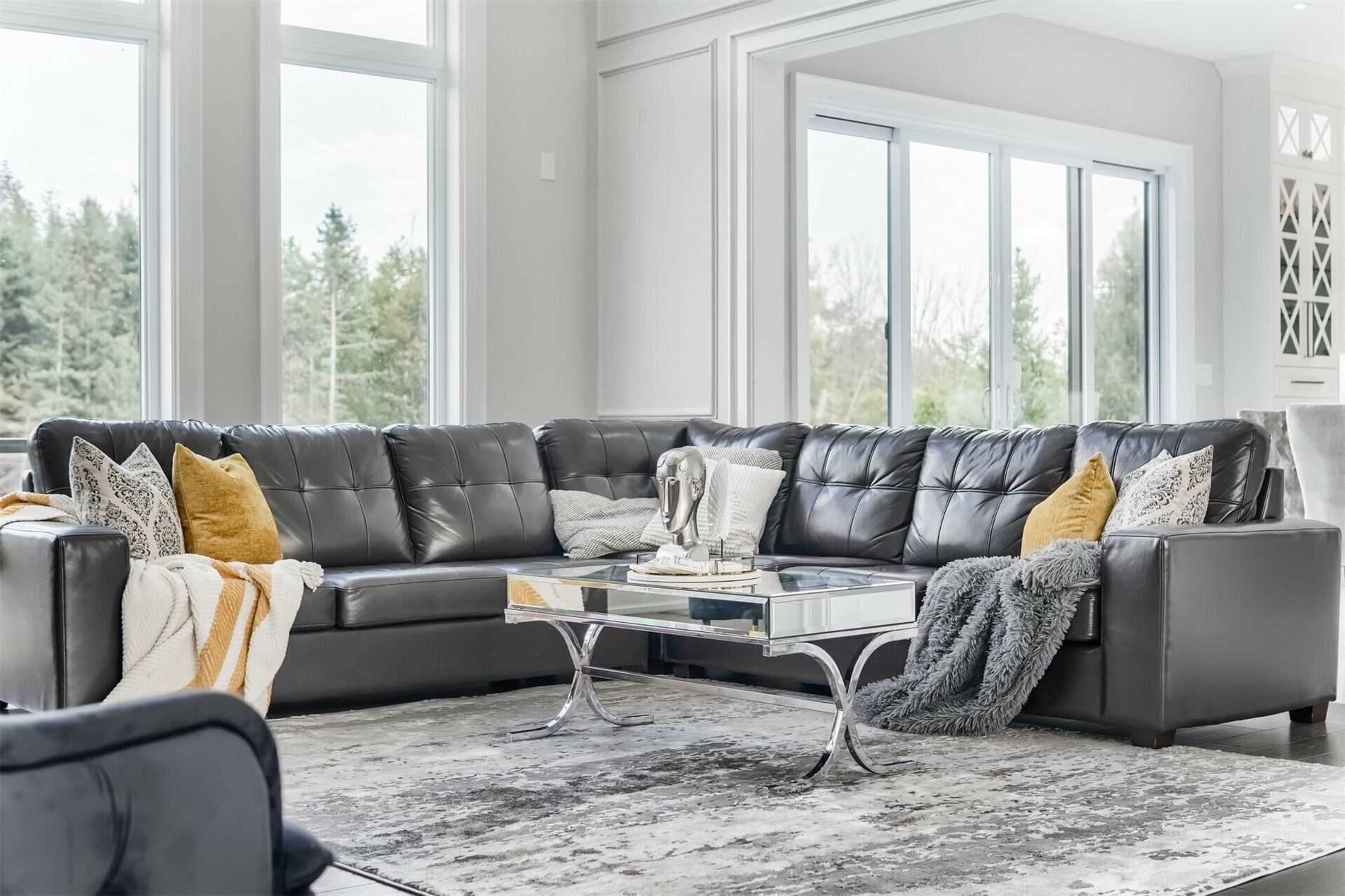 16033 Mississauga Road