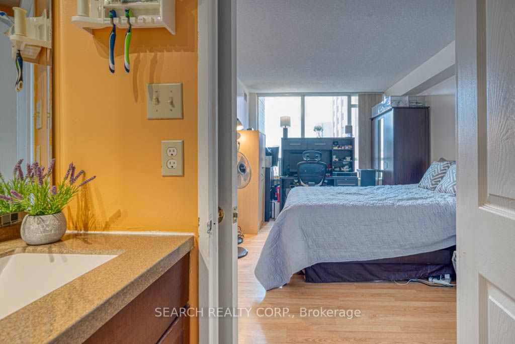 265 Enfield Place, #508