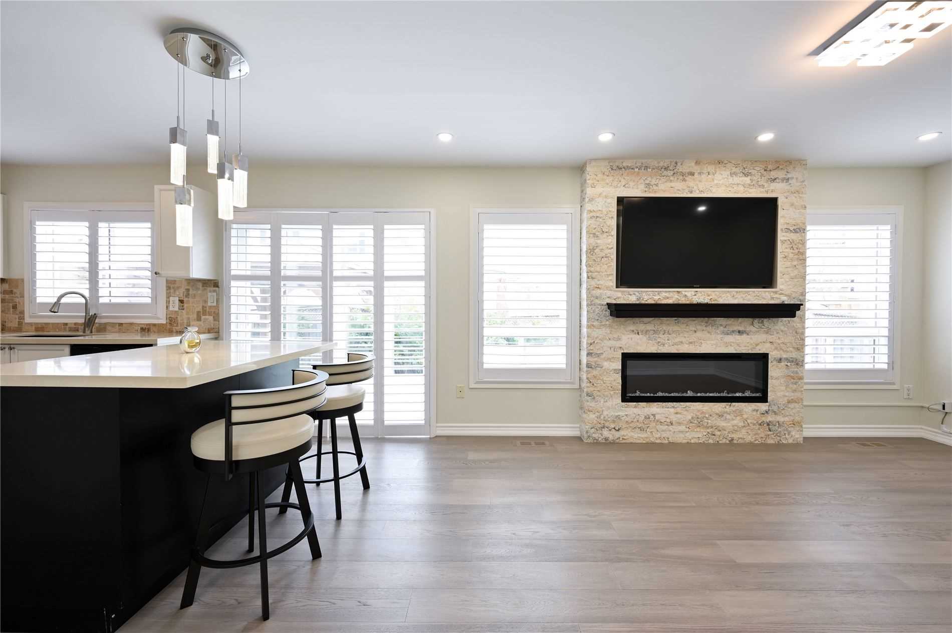 Listing W5973993 - Large Photo # 11
