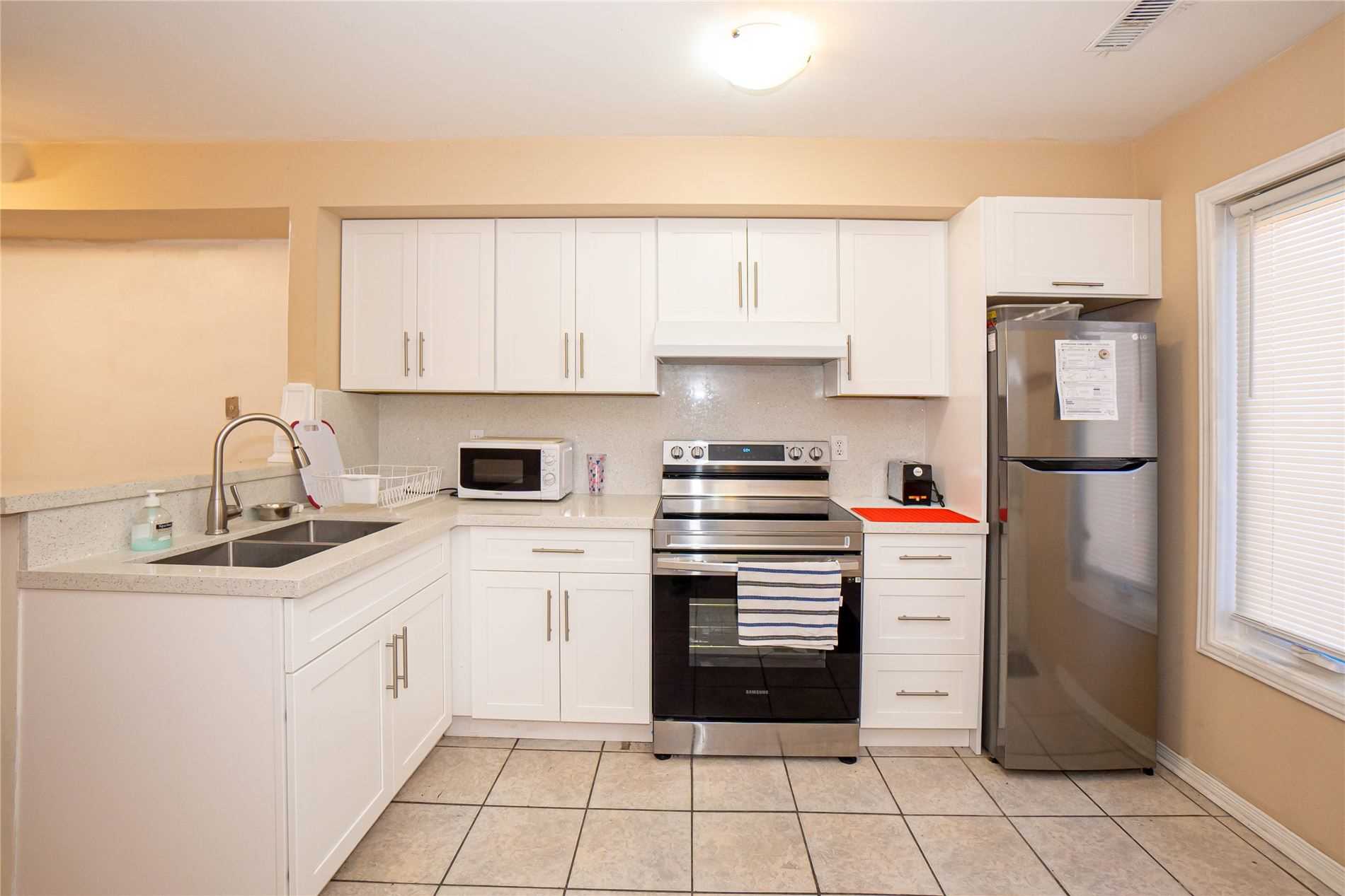 Listing W5974013 - Large Photo # 2