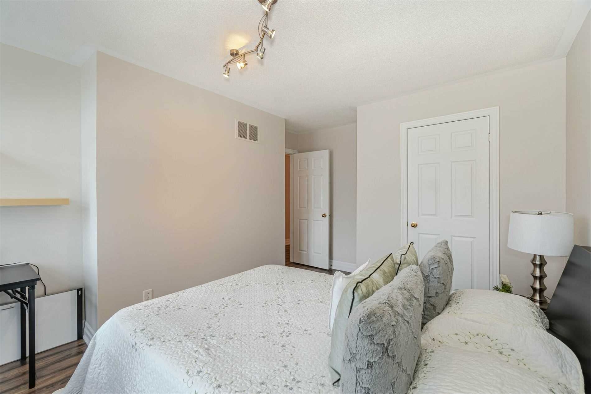 Listing W5974037 - Large Photo # 26