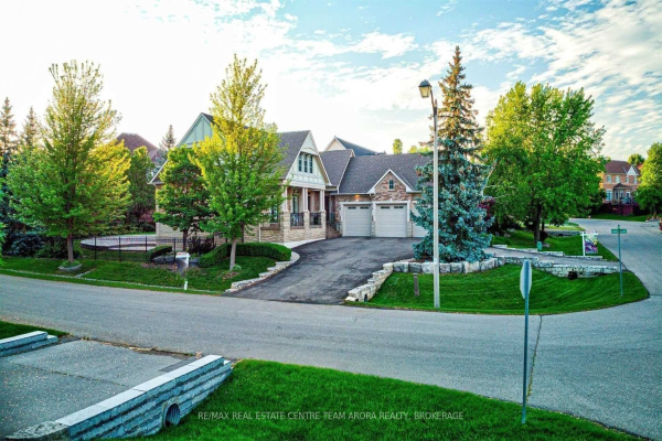 16 Links Lane, Brampton
