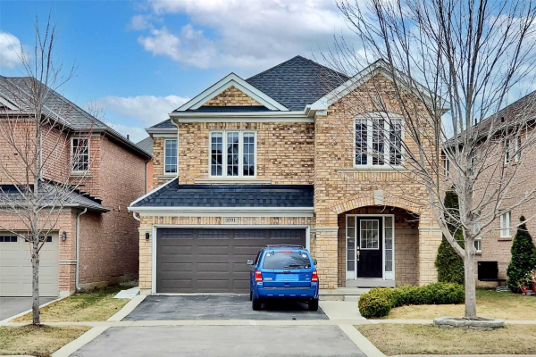 1091 Laurier Ave, Milton