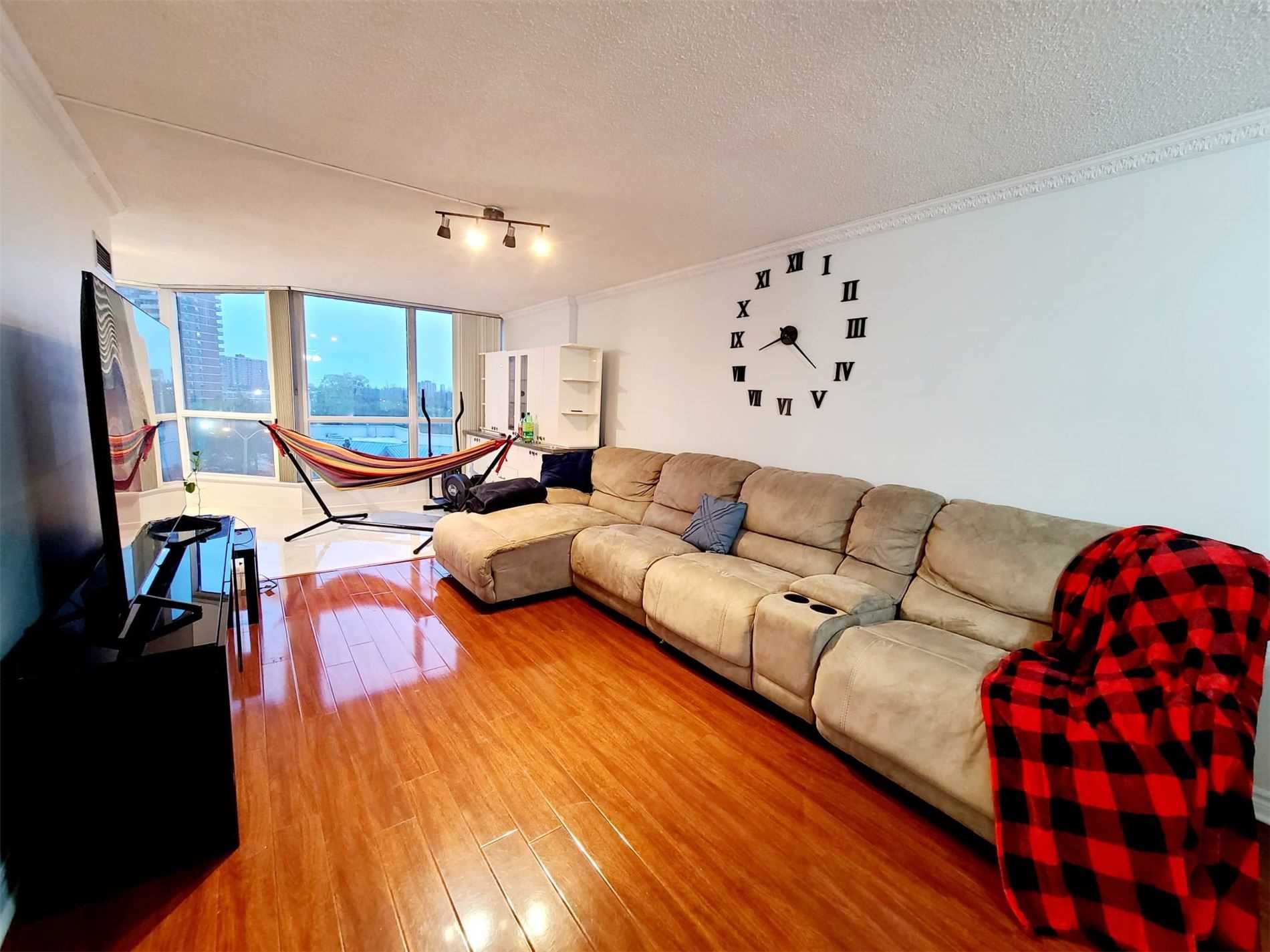 Listing W5974311 - Large Photo # 6