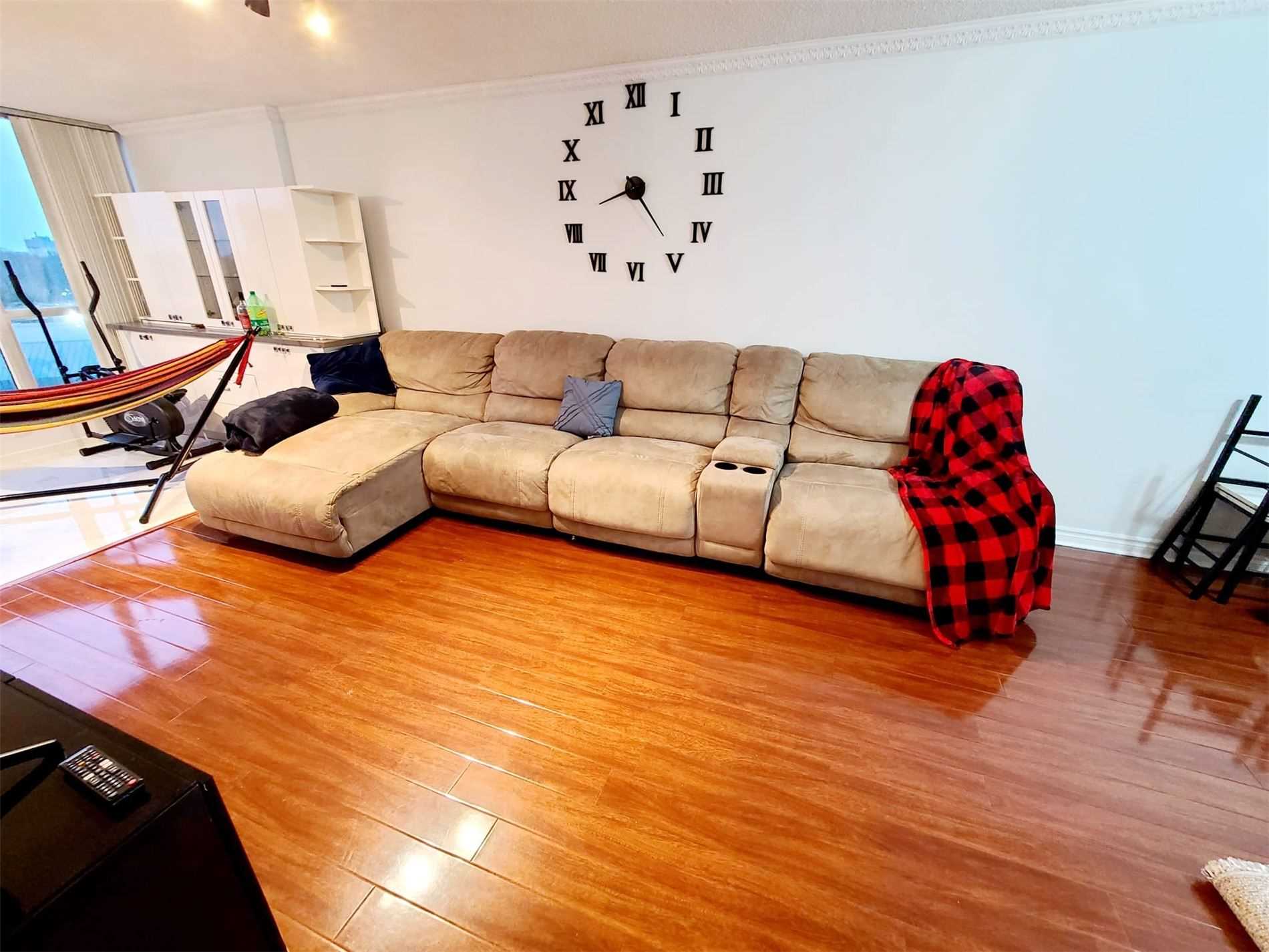 Listing W5974311 - Large Photo # 4