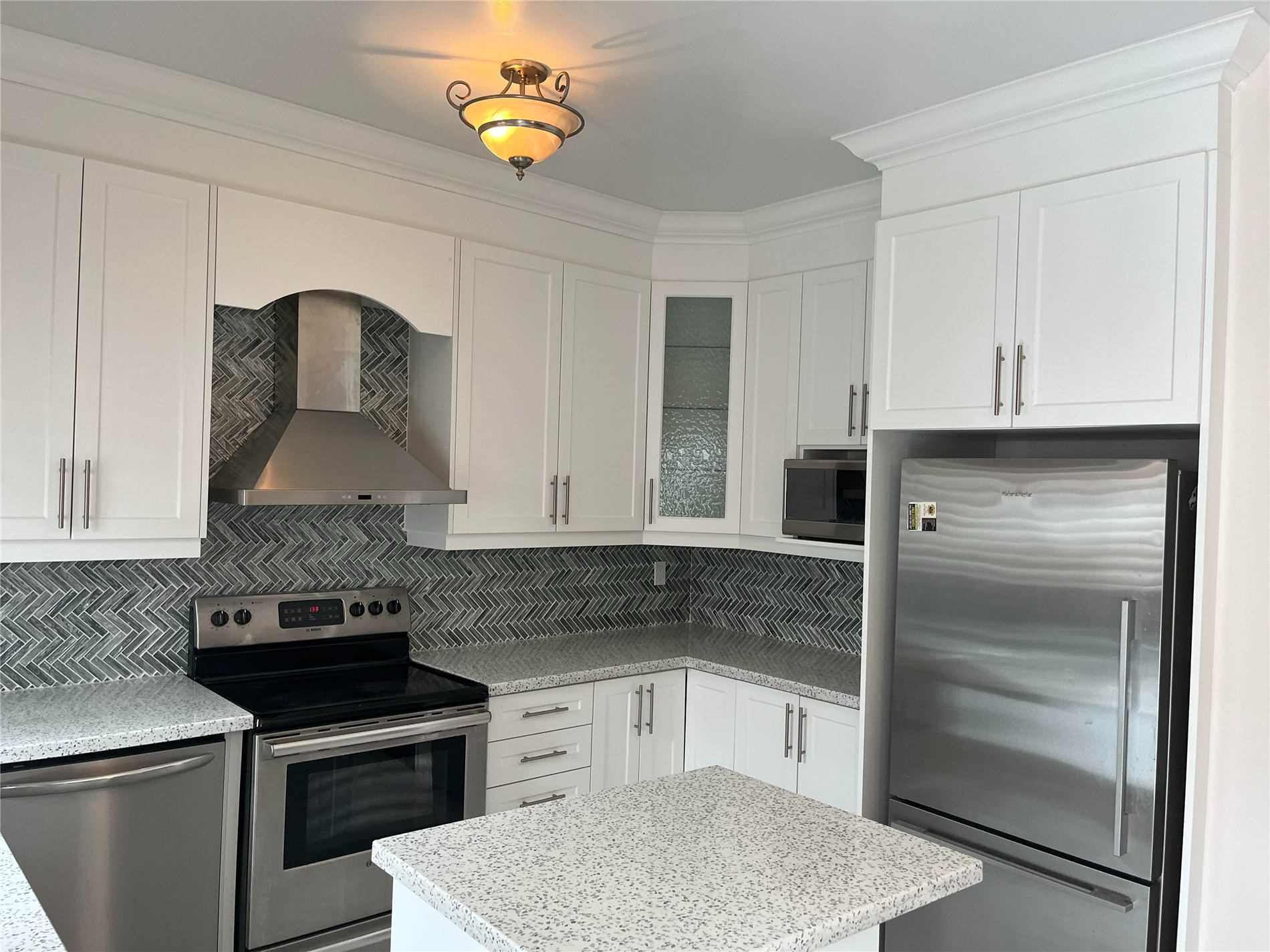 Listing W5974329 - Large Photo # 6