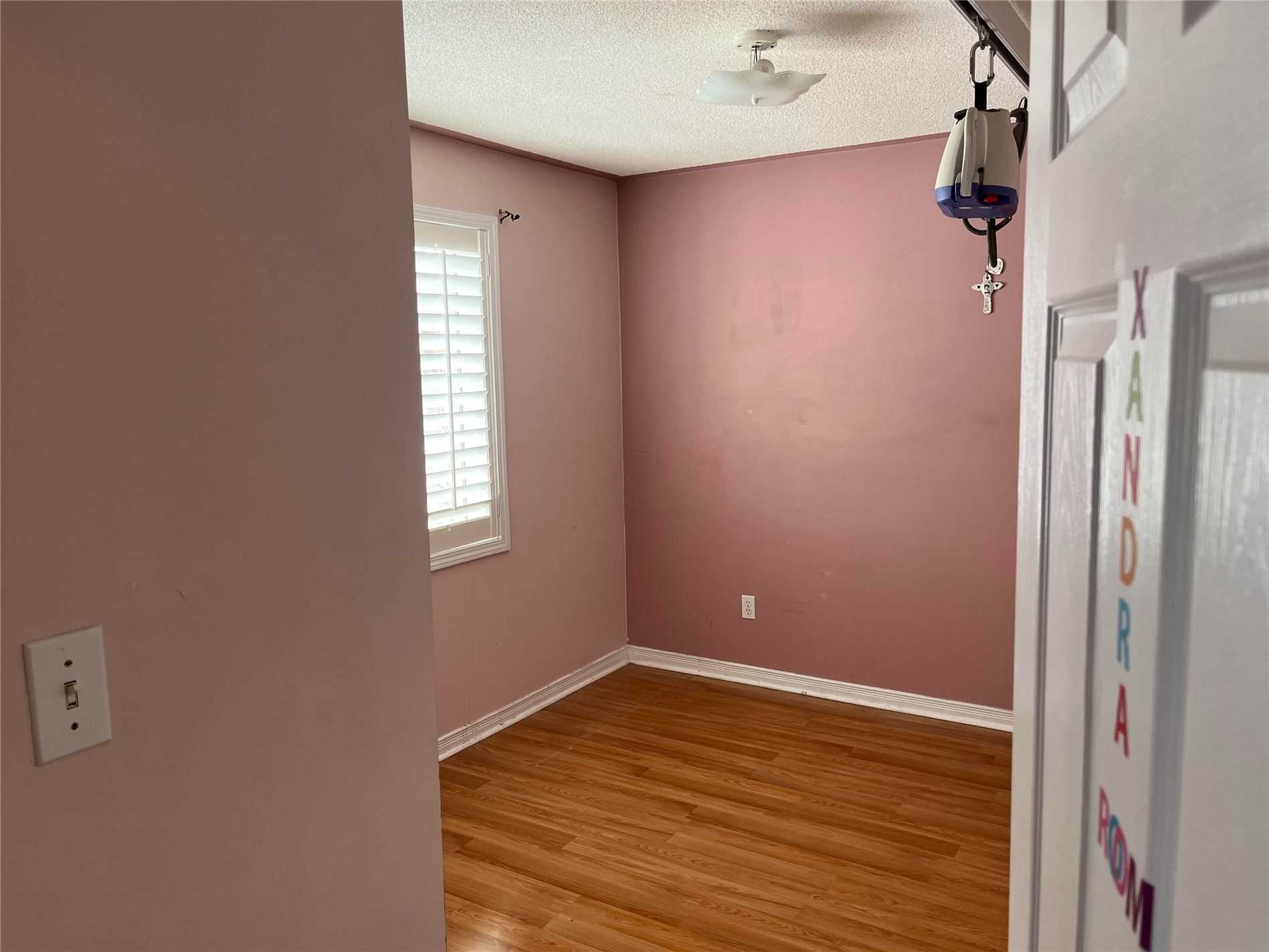 Listing W5974329 - Large Photo # 11