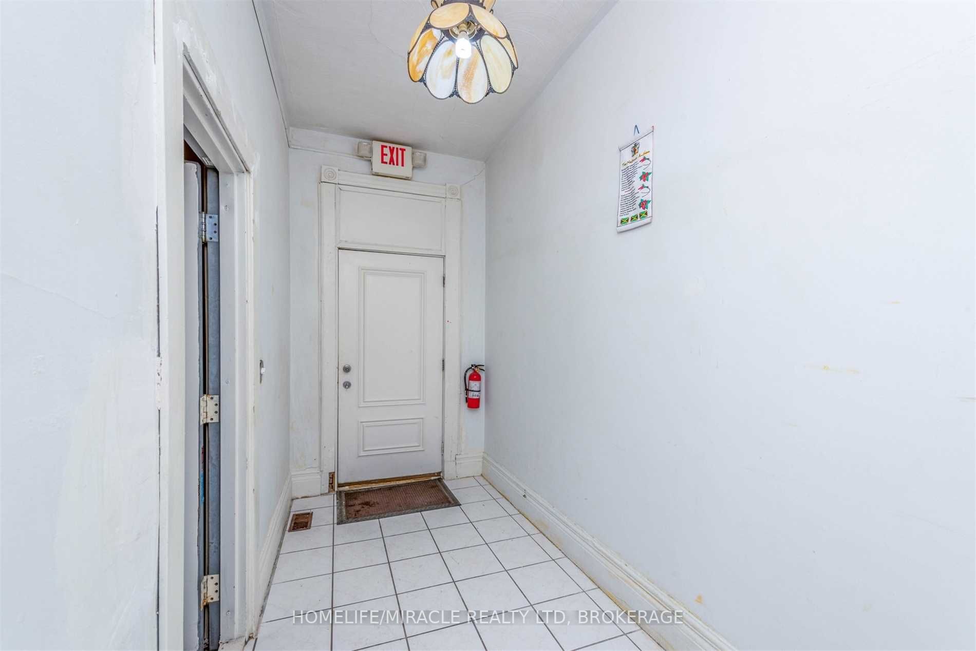 Listing W5974331 - Large Photo # 1