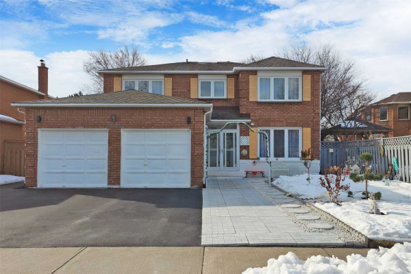 2088 Grand Blvd, Oakville