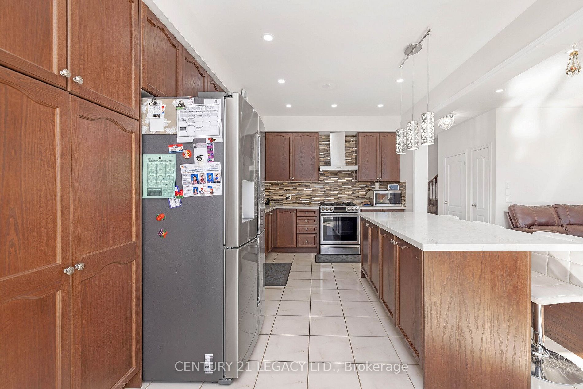 127 Larson Peak Rd E