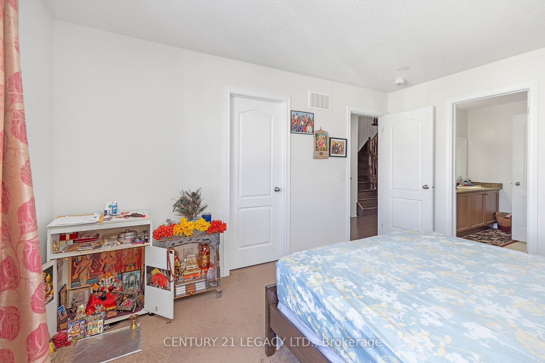 127 Larson Peak Rd E
