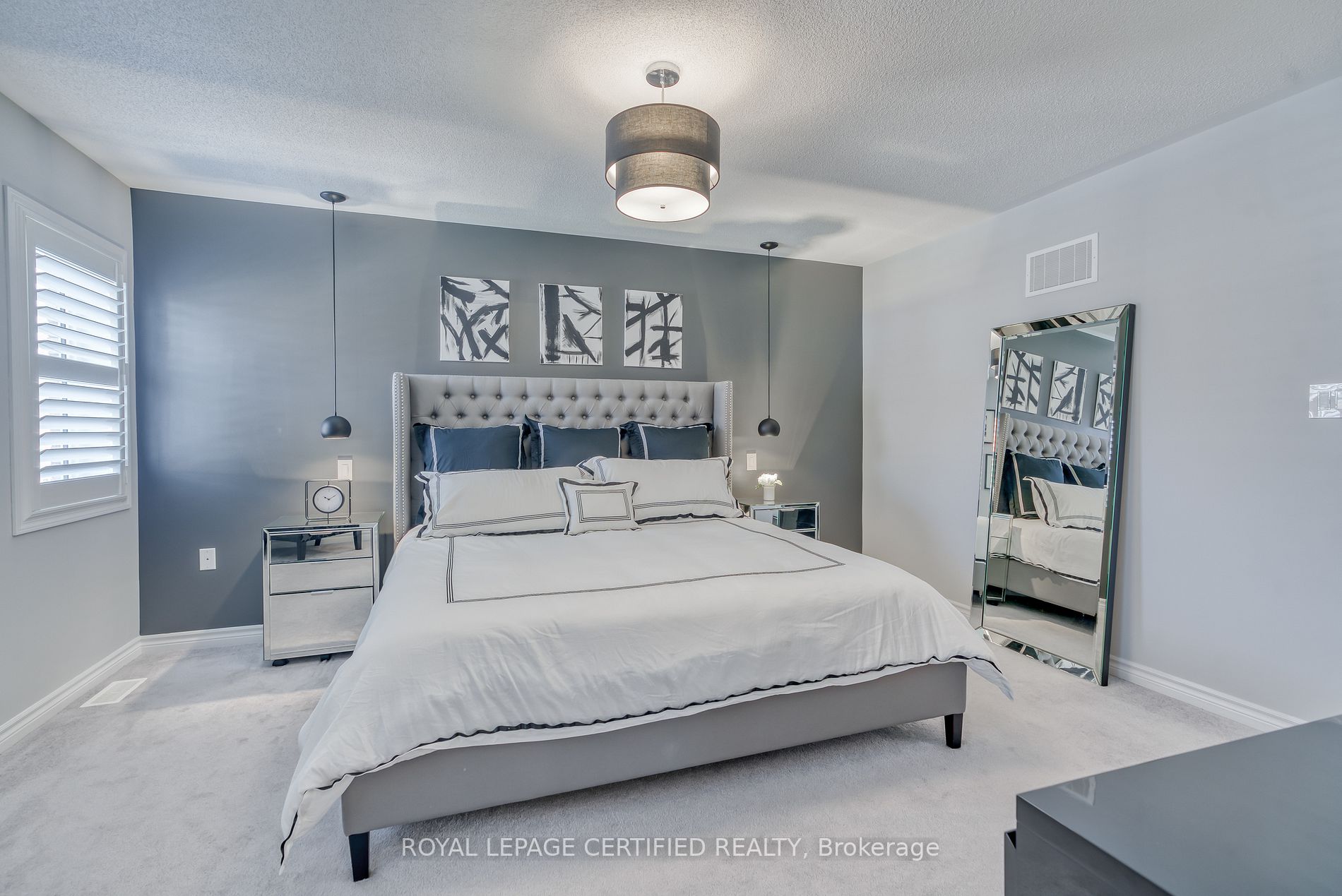 74 Enford Cres