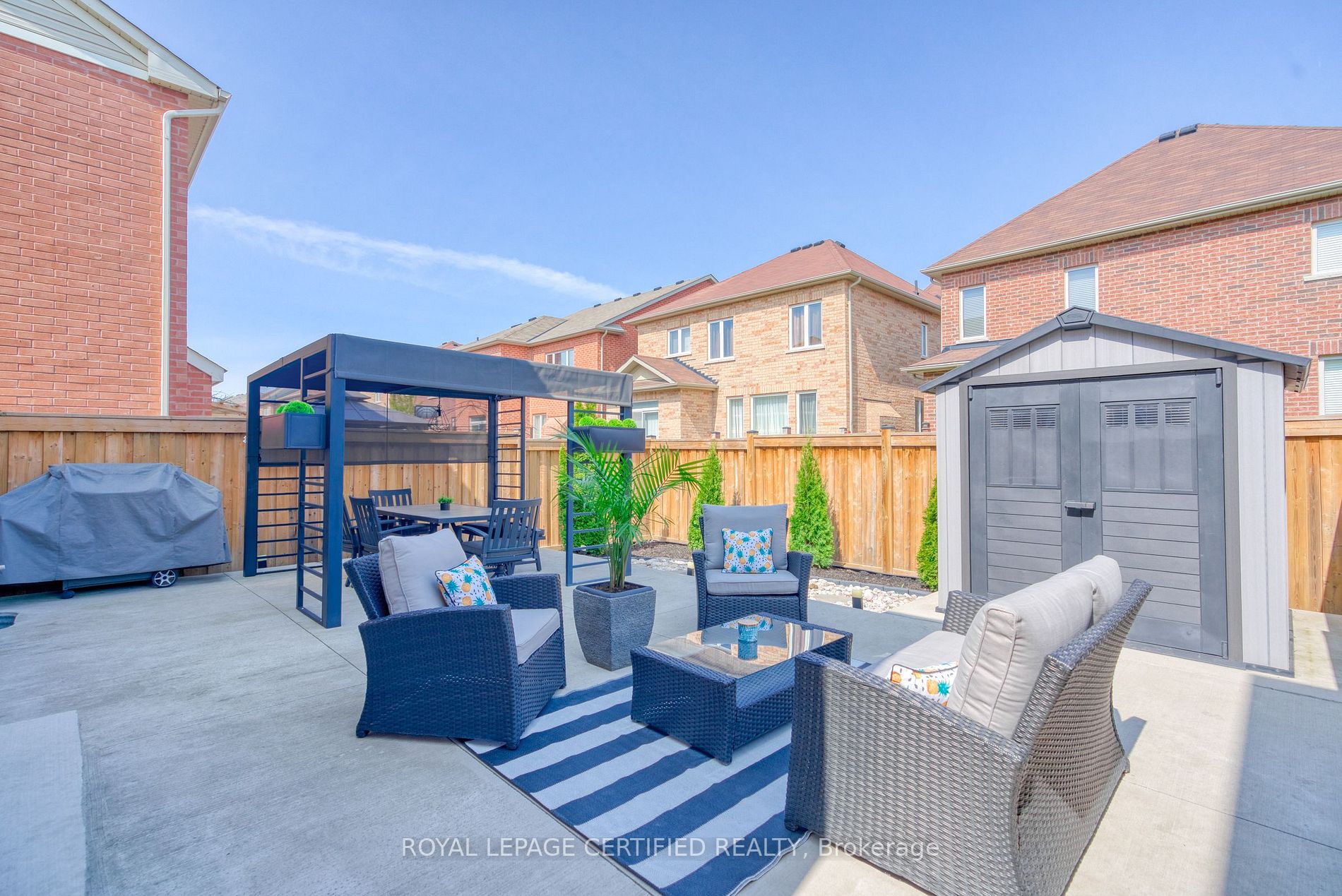74 Enford Cres
