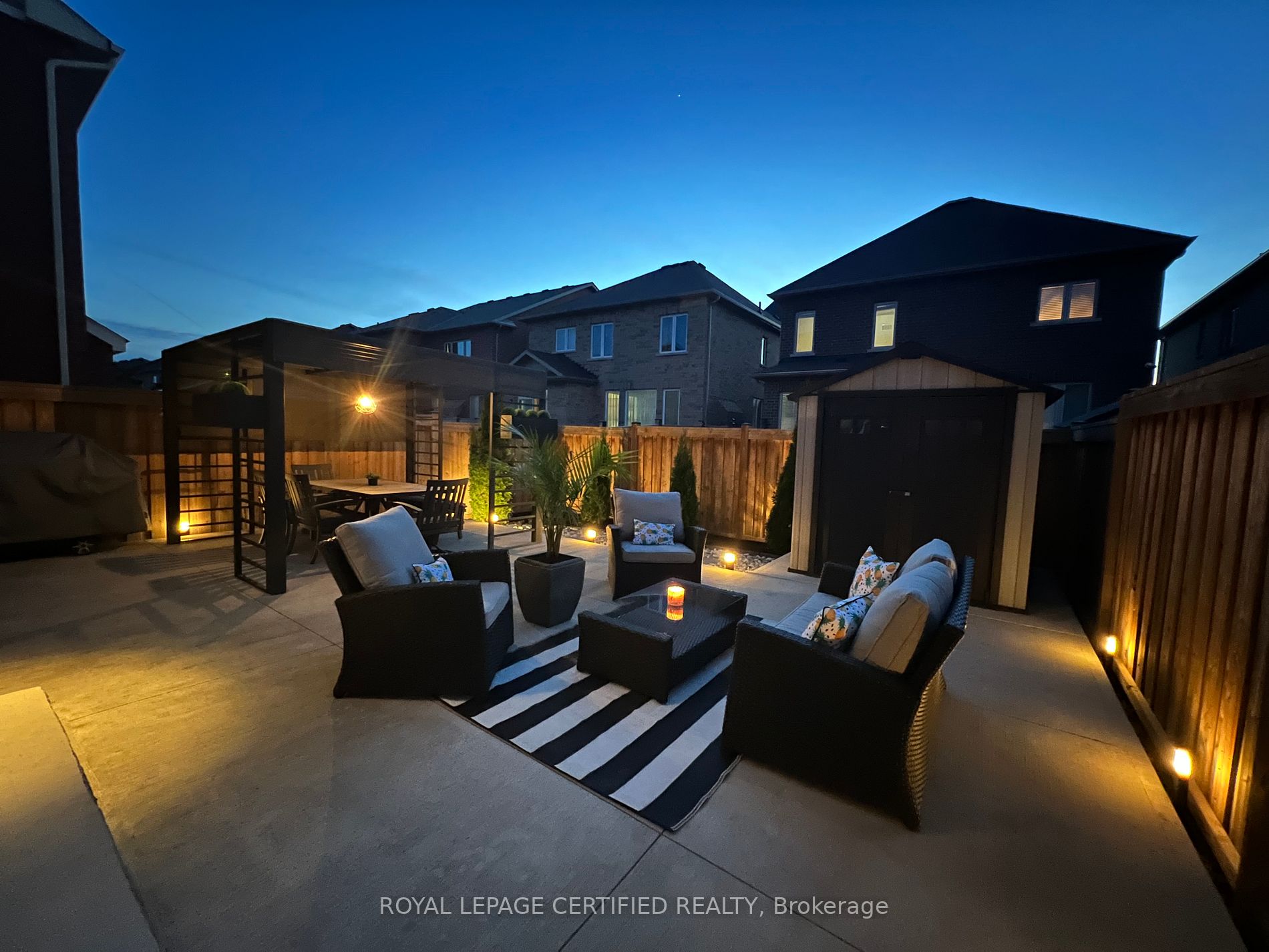 74 Enford Cres