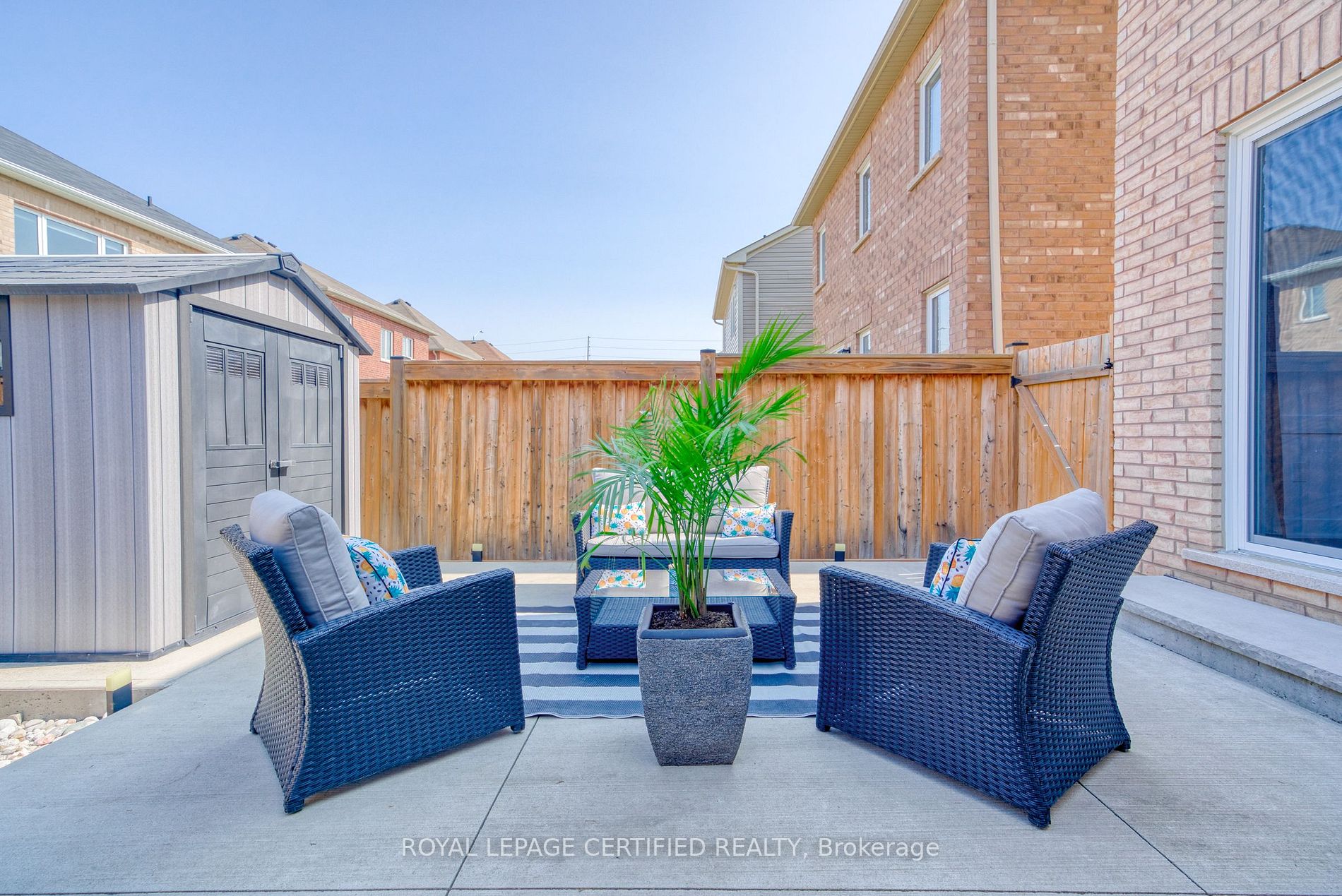 74 Enford Cres