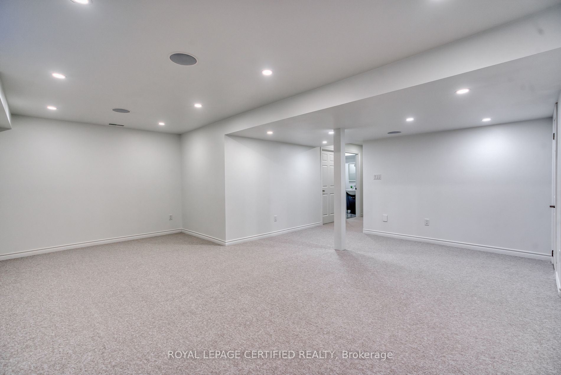 74 Enford Cres