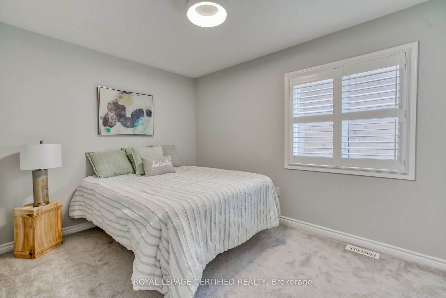 74 Enford Cres