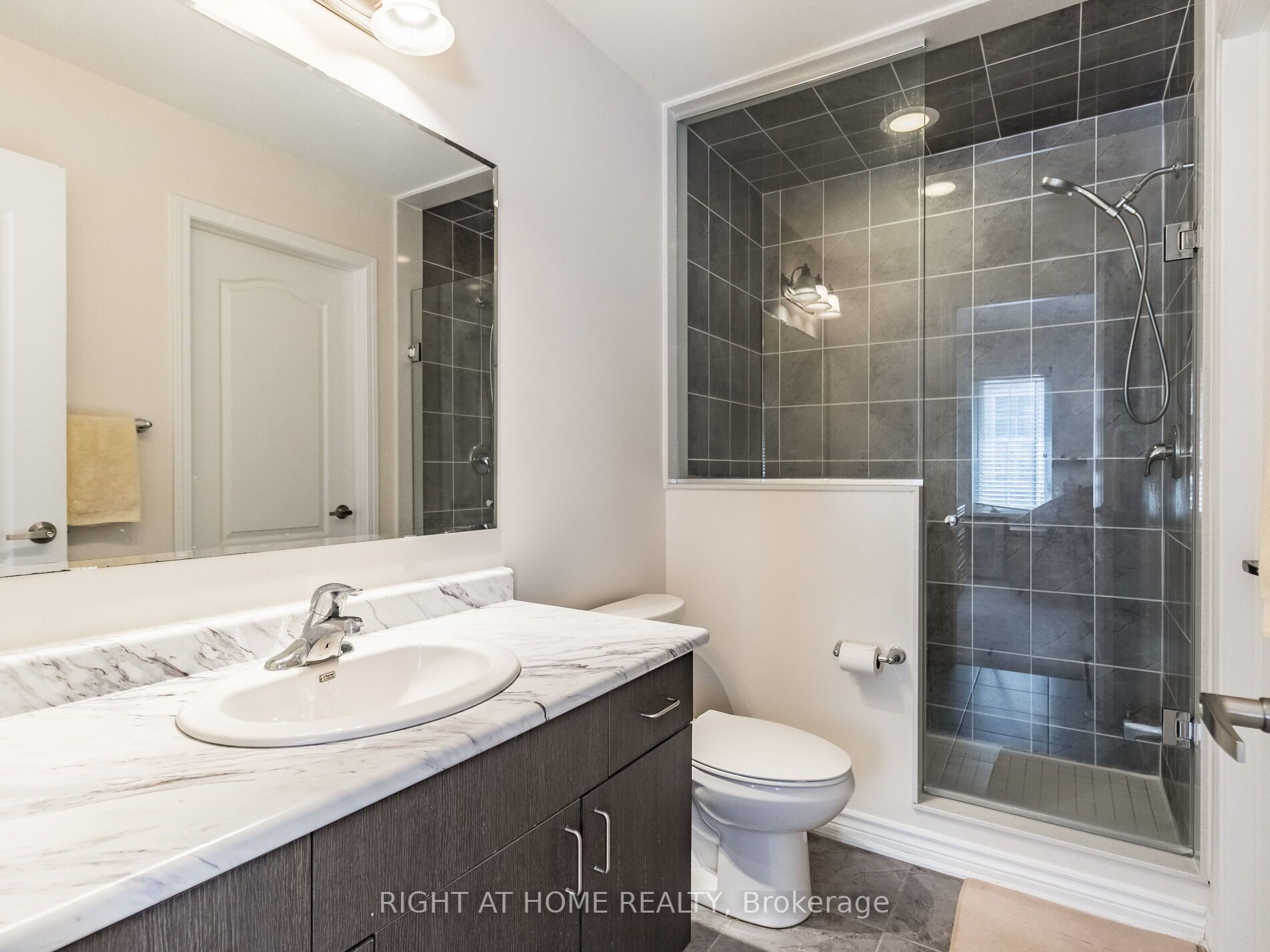 Listing W5975216 - Large Photo # 12