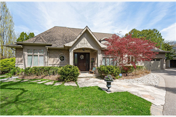 17 Lorraine Gdns, Toronto