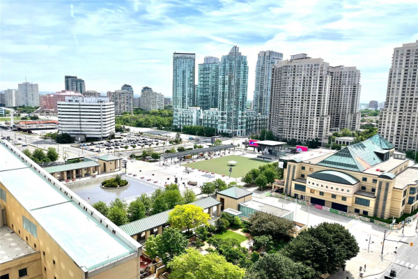 4090 Living Arts Dr, Mississauga