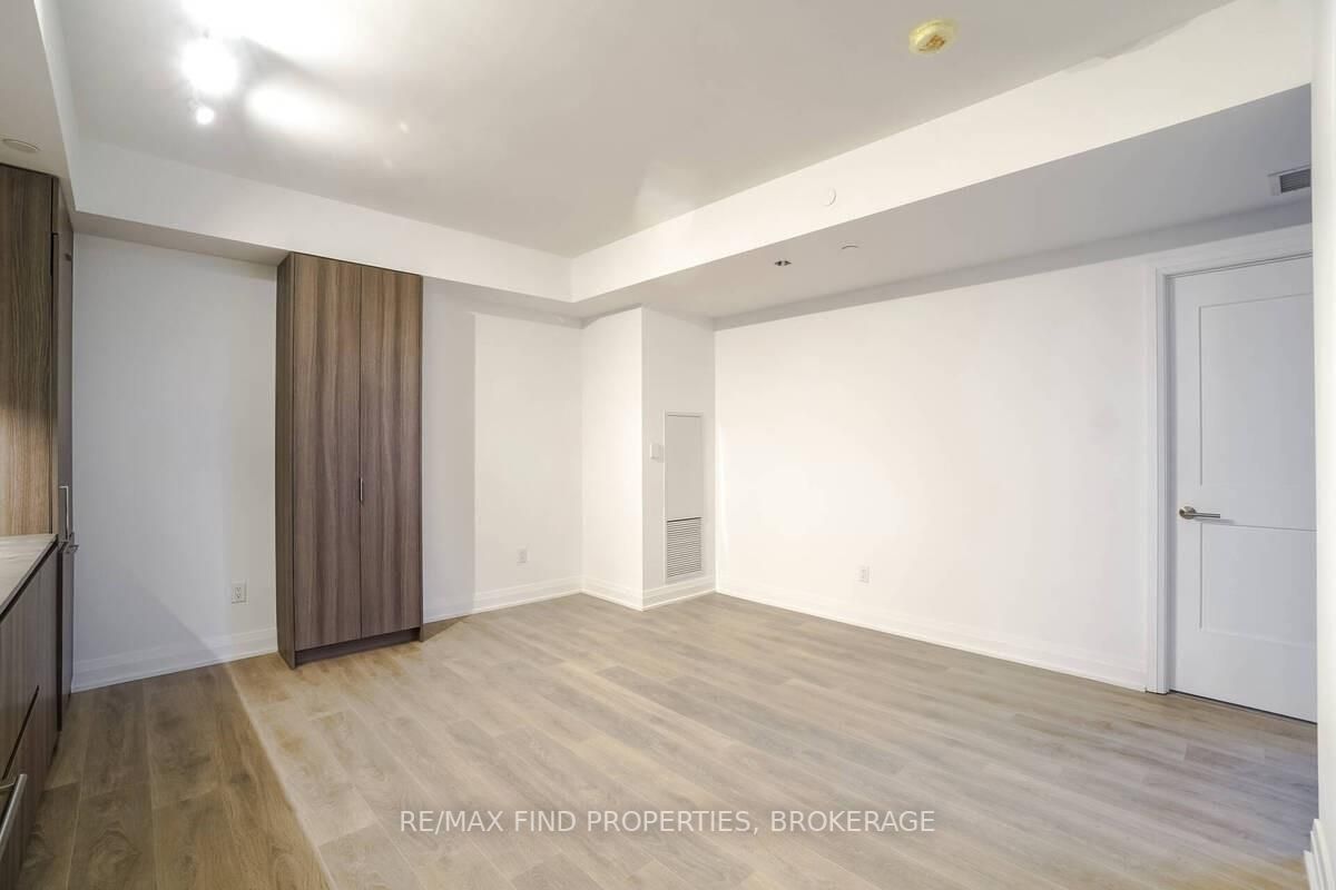 Listing W5975631 - Large Photo # 16