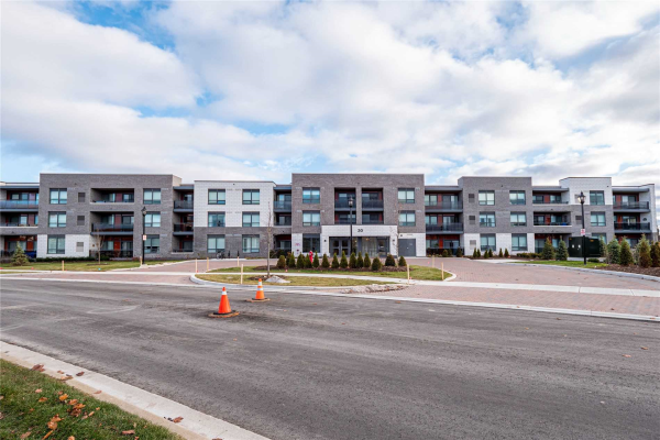 30 Via Rosedale Way, Brampton