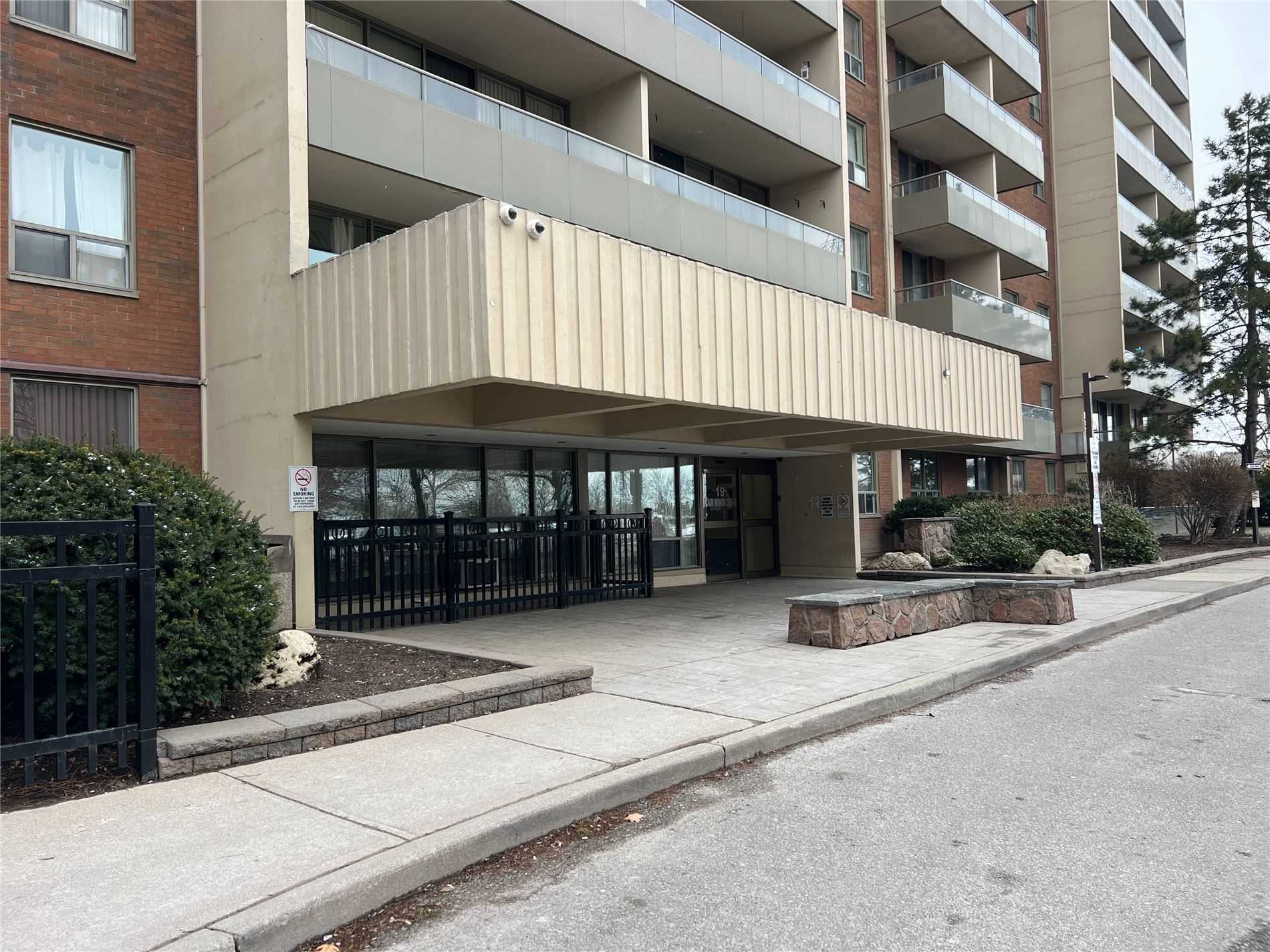 #507 - 19 Four Winds Dr, Toronto