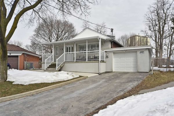 14 Woodridge Crt, Toronto