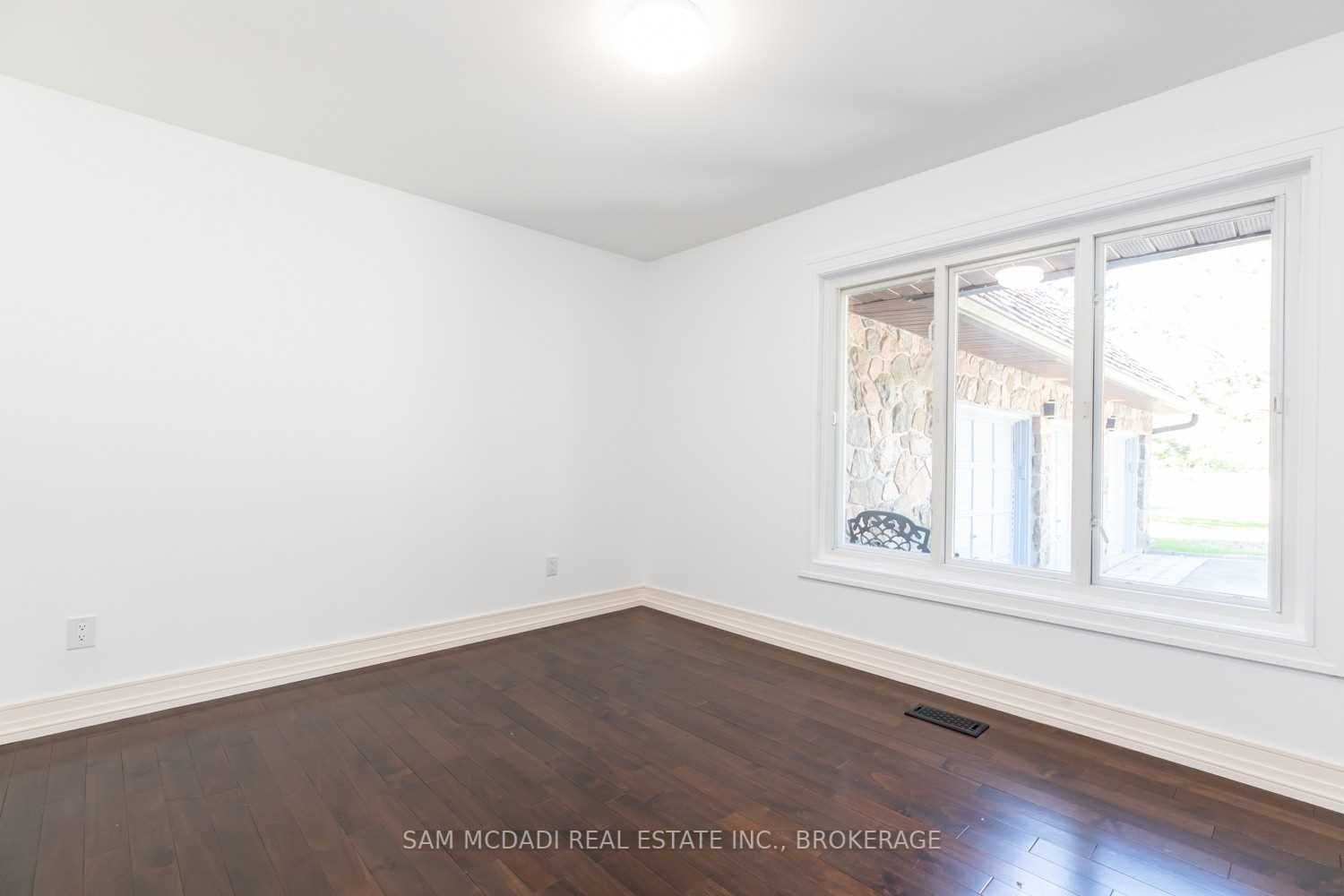 Listing W5976105 - Large Photo # 7