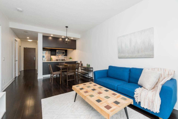 1055 Southdown Rd, Mississauga