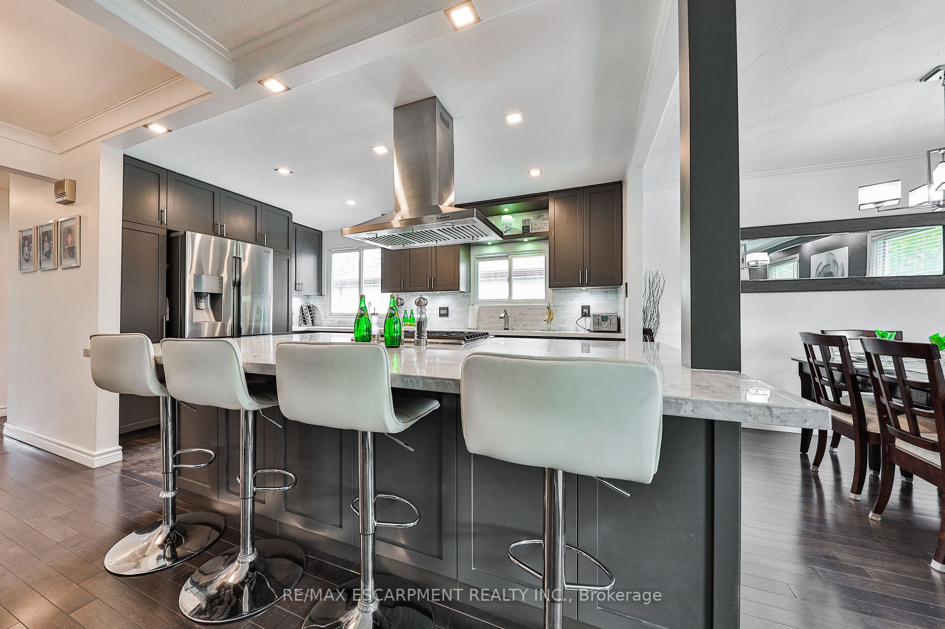 329 Erindale Dr