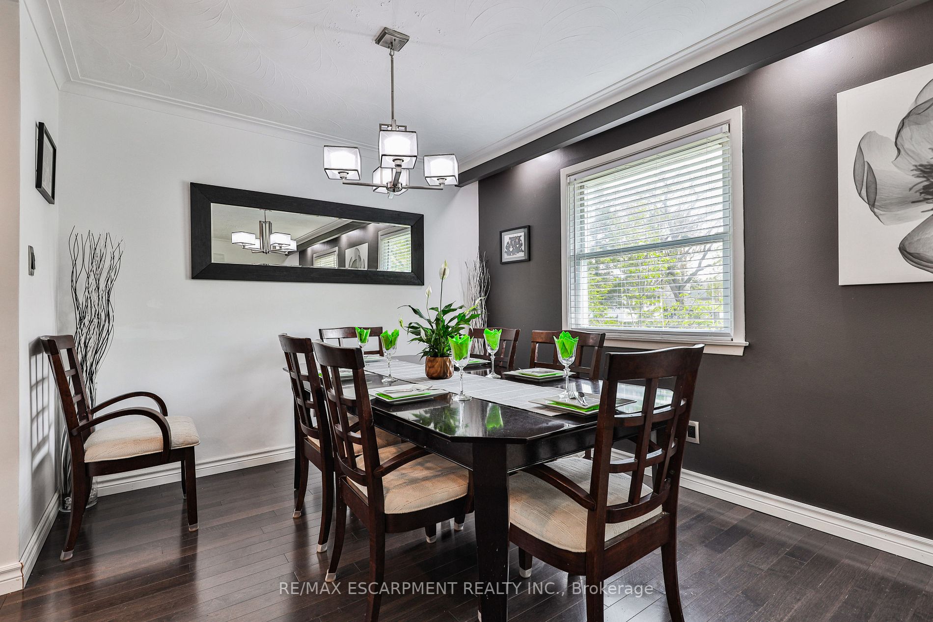 329 Erindale Dr