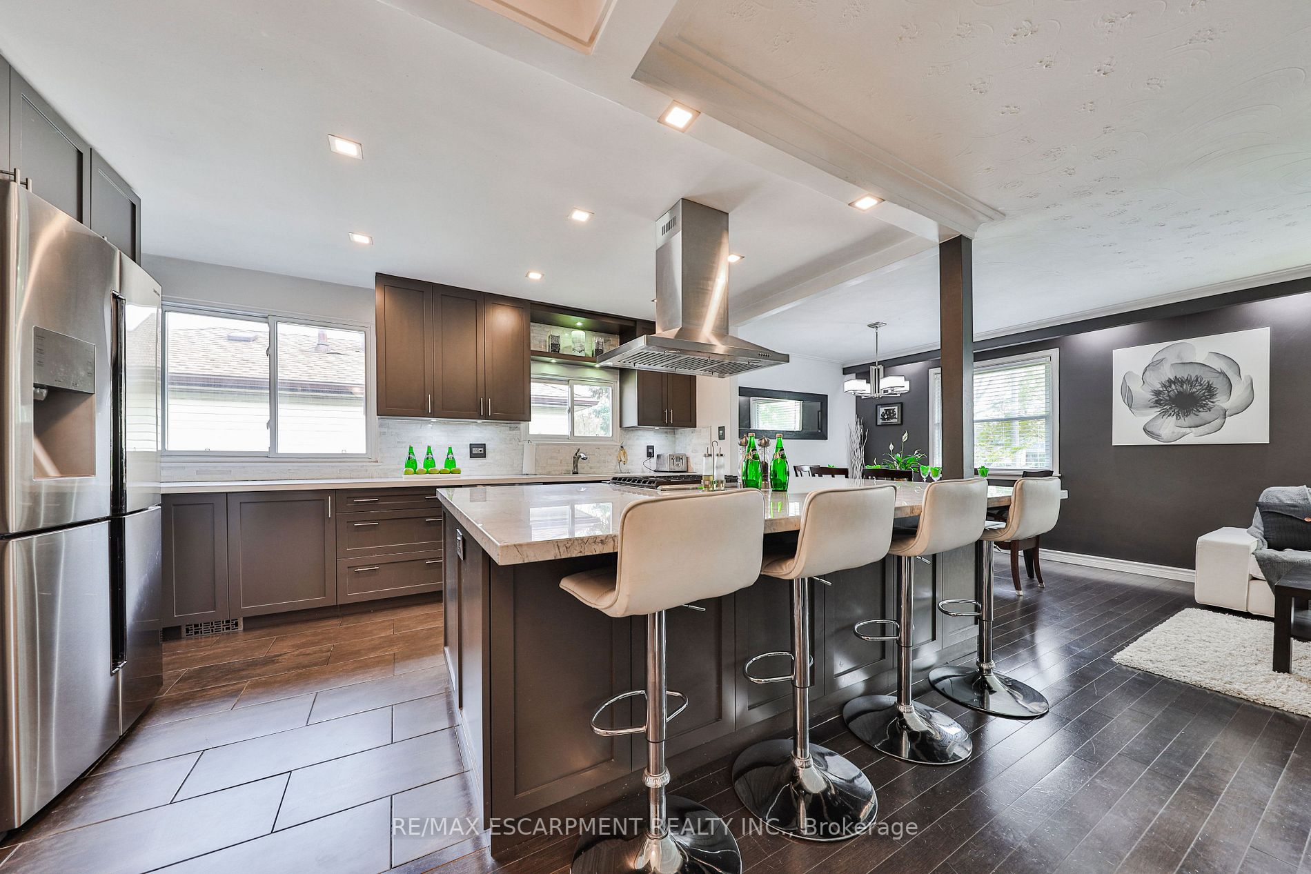 329 Erindale Dr