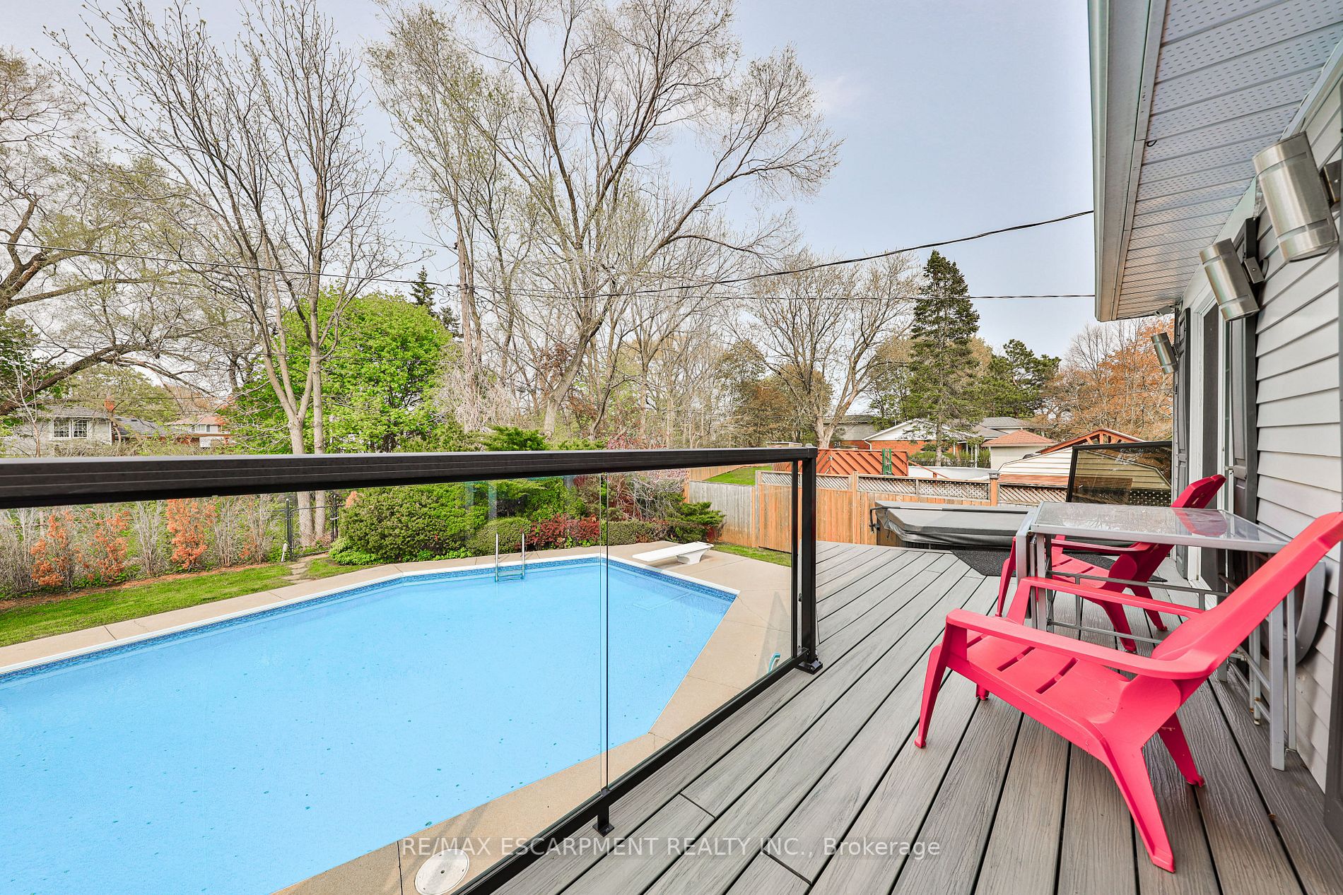 329 Erindale Dr