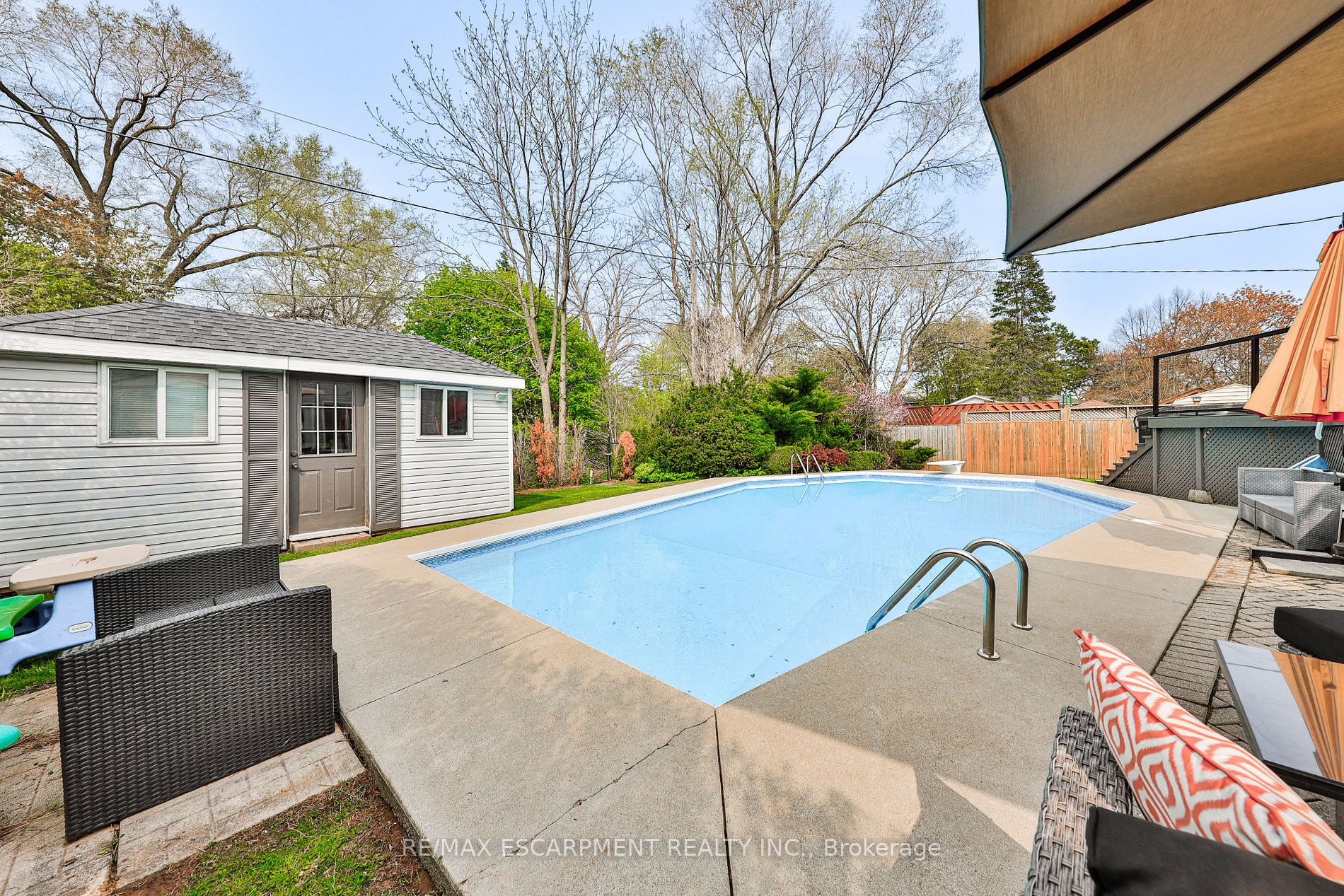 329 Erindale Dr