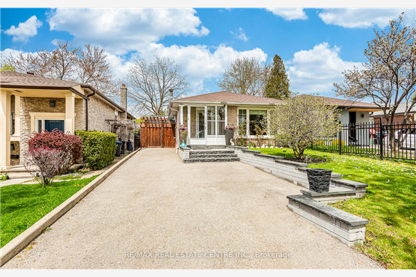 607 Green Meadow Cres, Mississauga