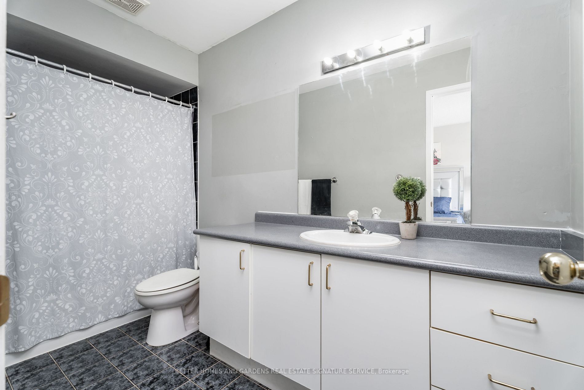 Listing W5976680 - Large Photo # 17