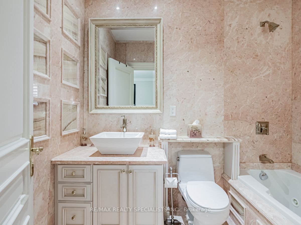 295 BELVENIA Road