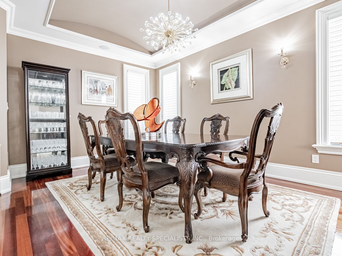 295 BELVENIA Road