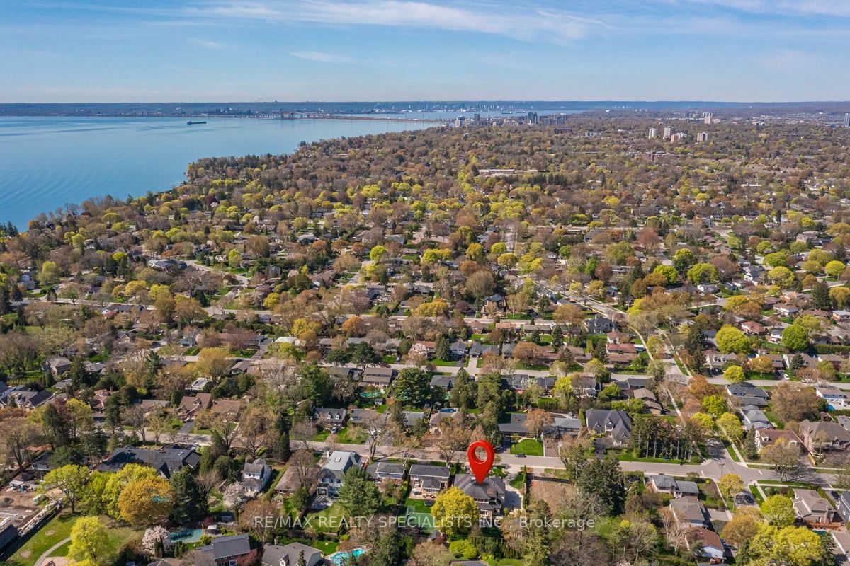 295 BELVENIA Road