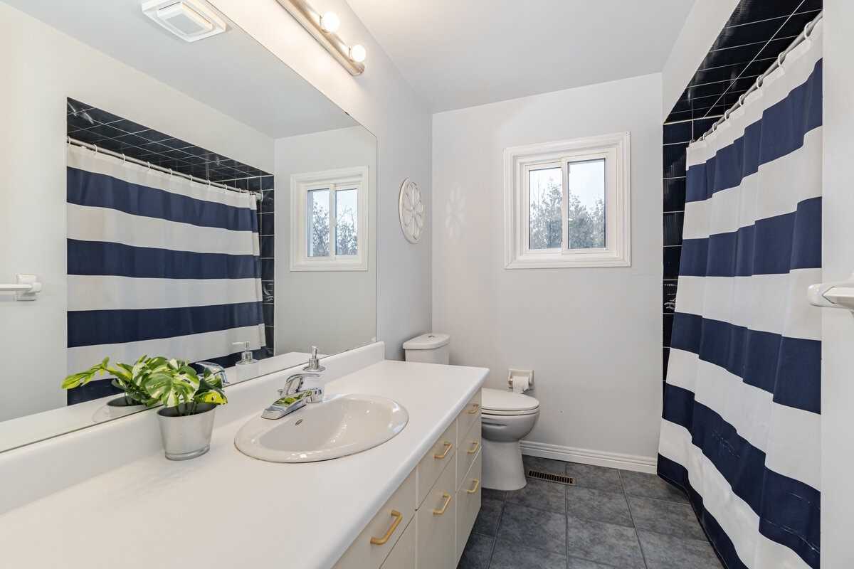 7 Keily Cres