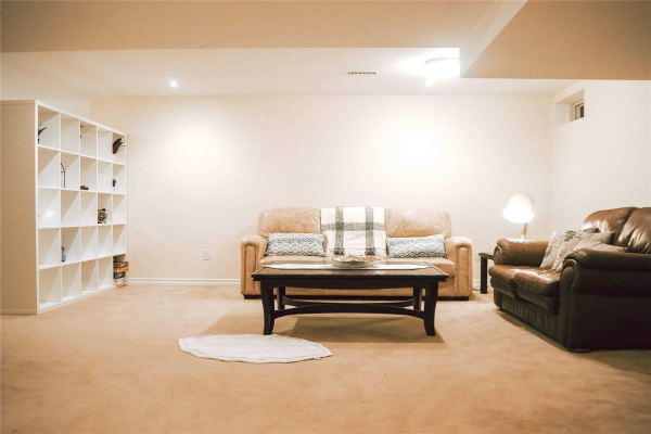 776 Hepburn Rd, Milton