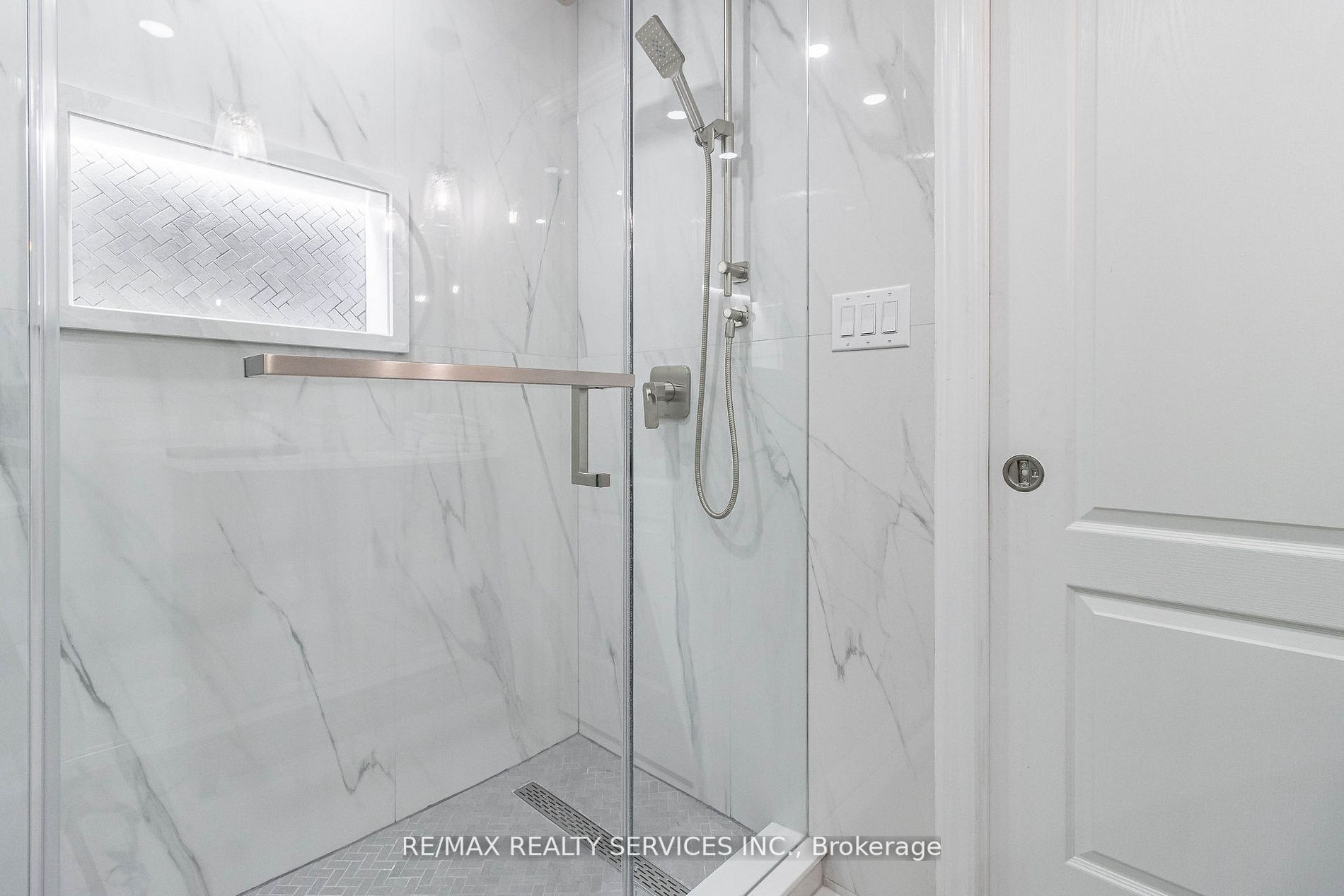 Listing W5977396 - Large Photo # 35