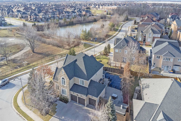 73 Louvain Dr, Brampton