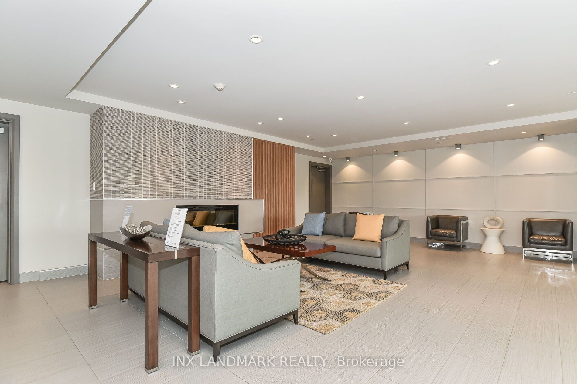 3028 Creekshore Common N, #108