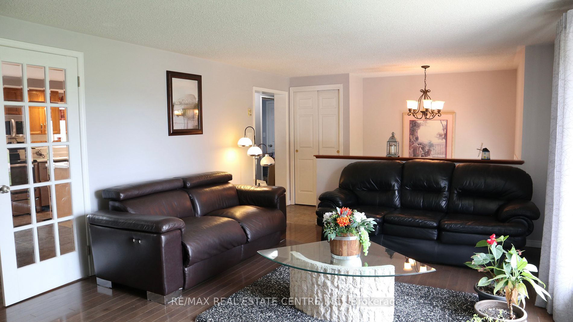 18627 Mississauga Rd