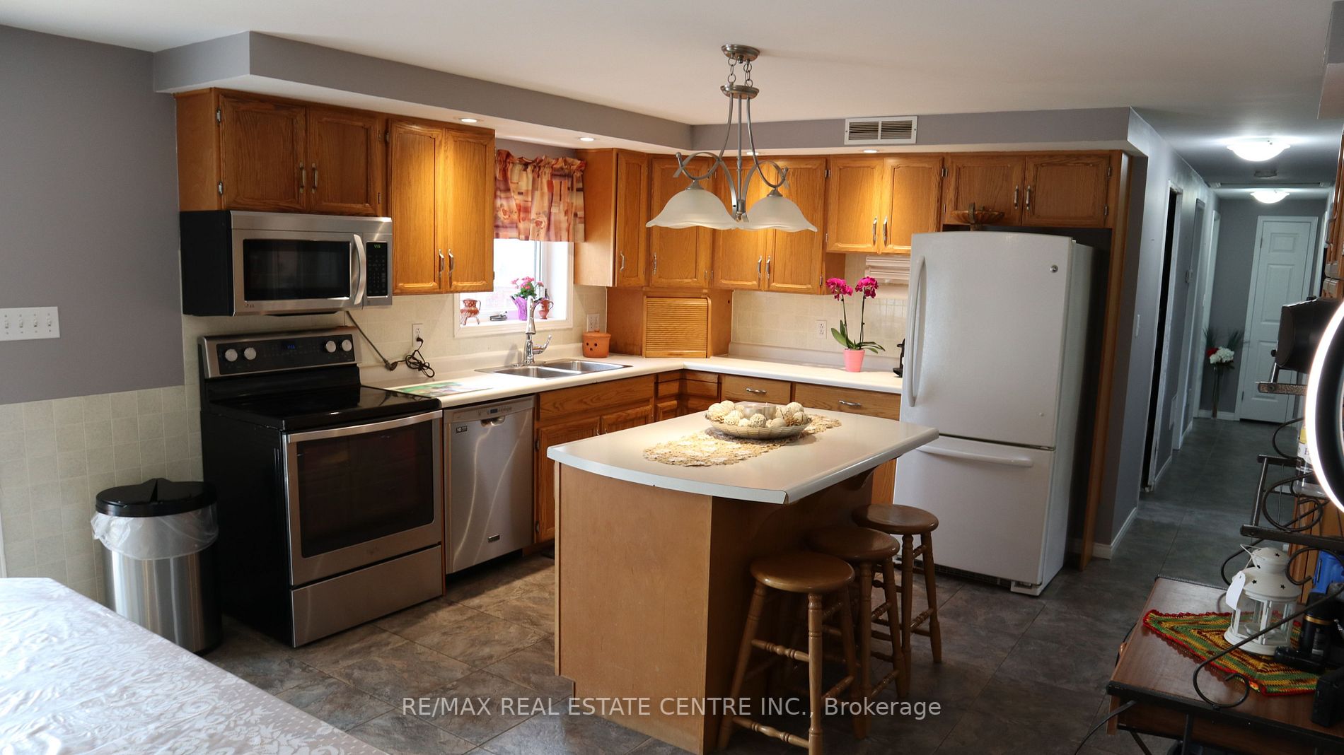 18627 Mississauga Rd