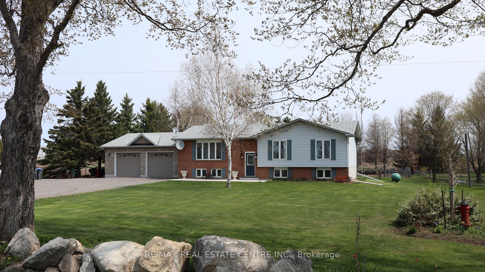 18627 Mississauga Rd