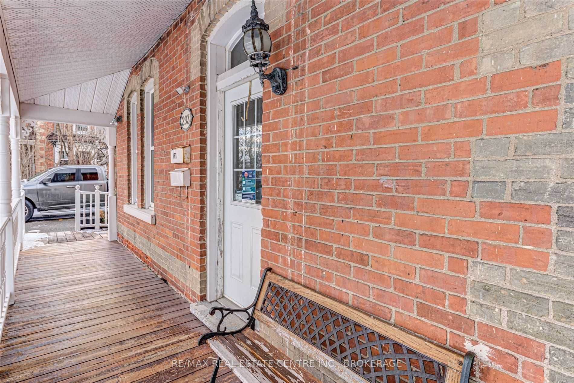 293 Broadway Street