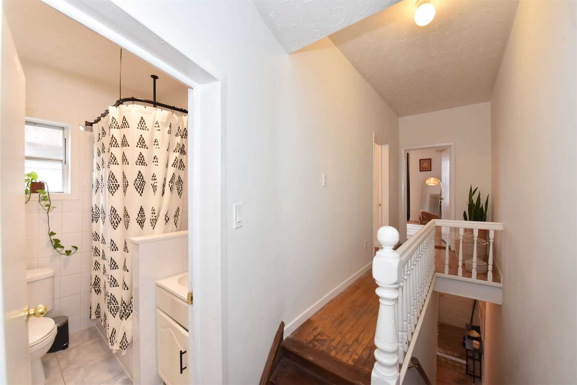 Listing W5978257 - Large Photo # 14